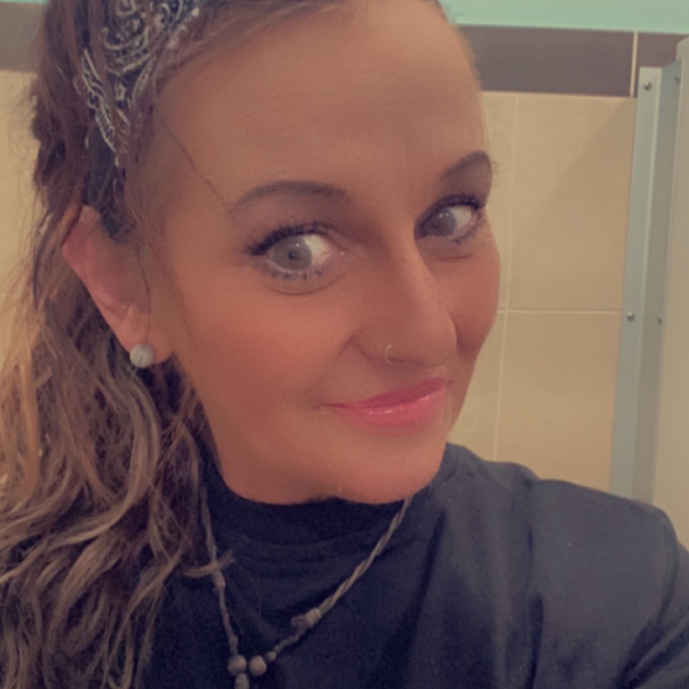 Meet your Posher, Julie
